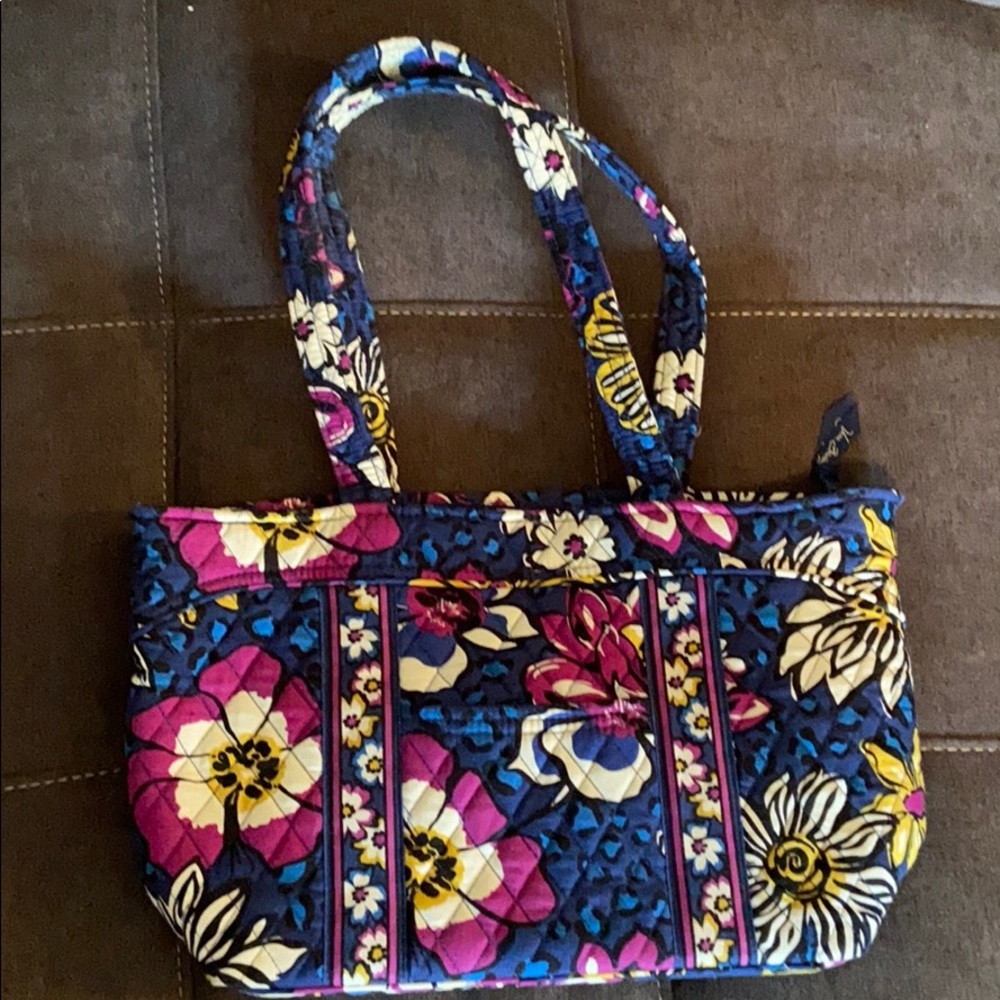 Vera Bradley African Violets handbag